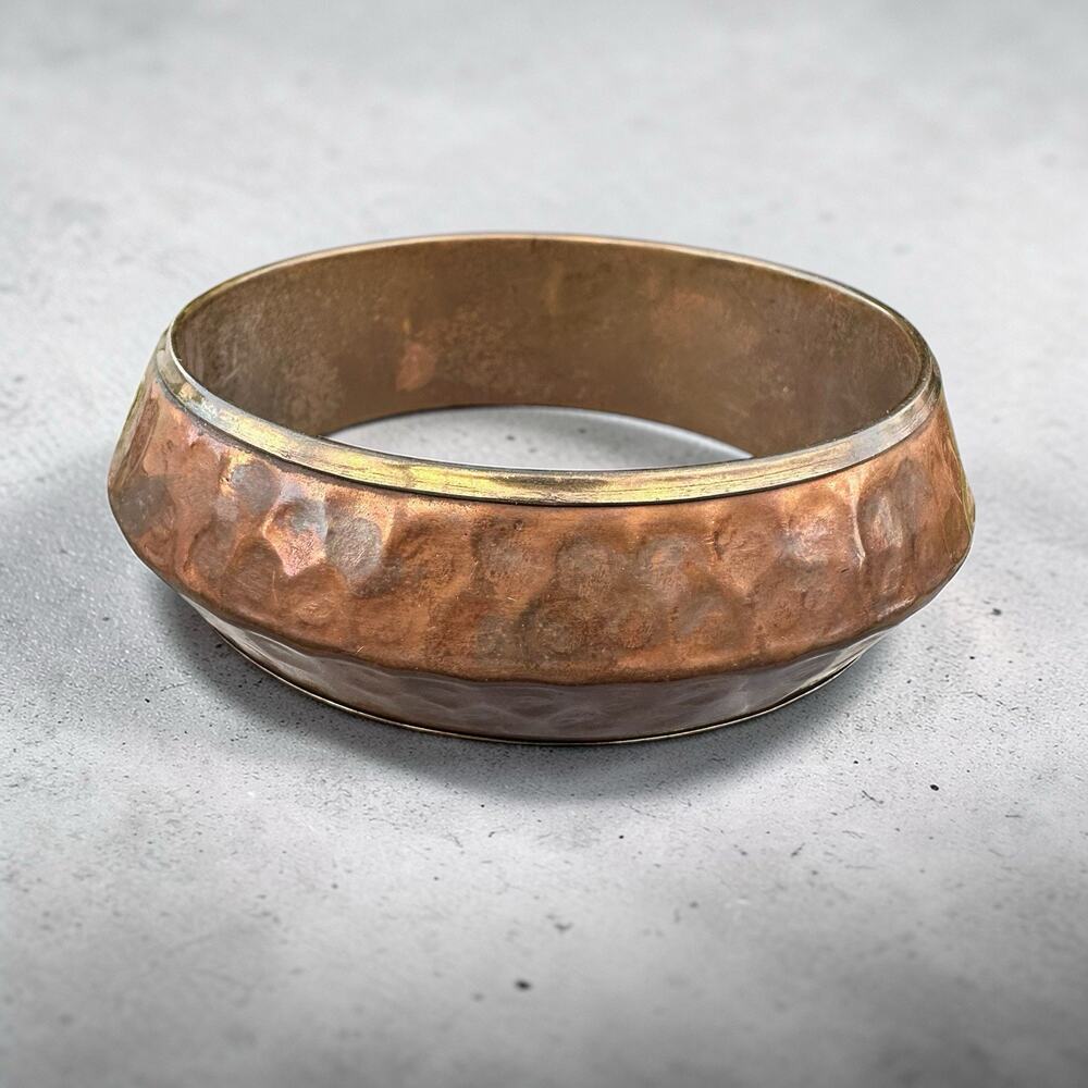 Hammered Copper Bangle Bracelet Modernist Tapered Saucer Brass Vintage Carinated